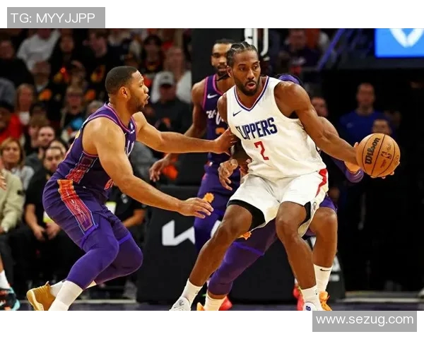 快船与火箭激战正酣NBA赛季精彩对决引发球迷热议